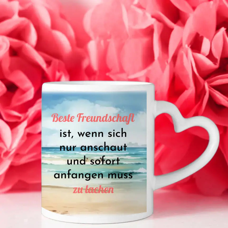 Personalisierte Tasse für 2 Freundinnen Meer mit Liegestühlen