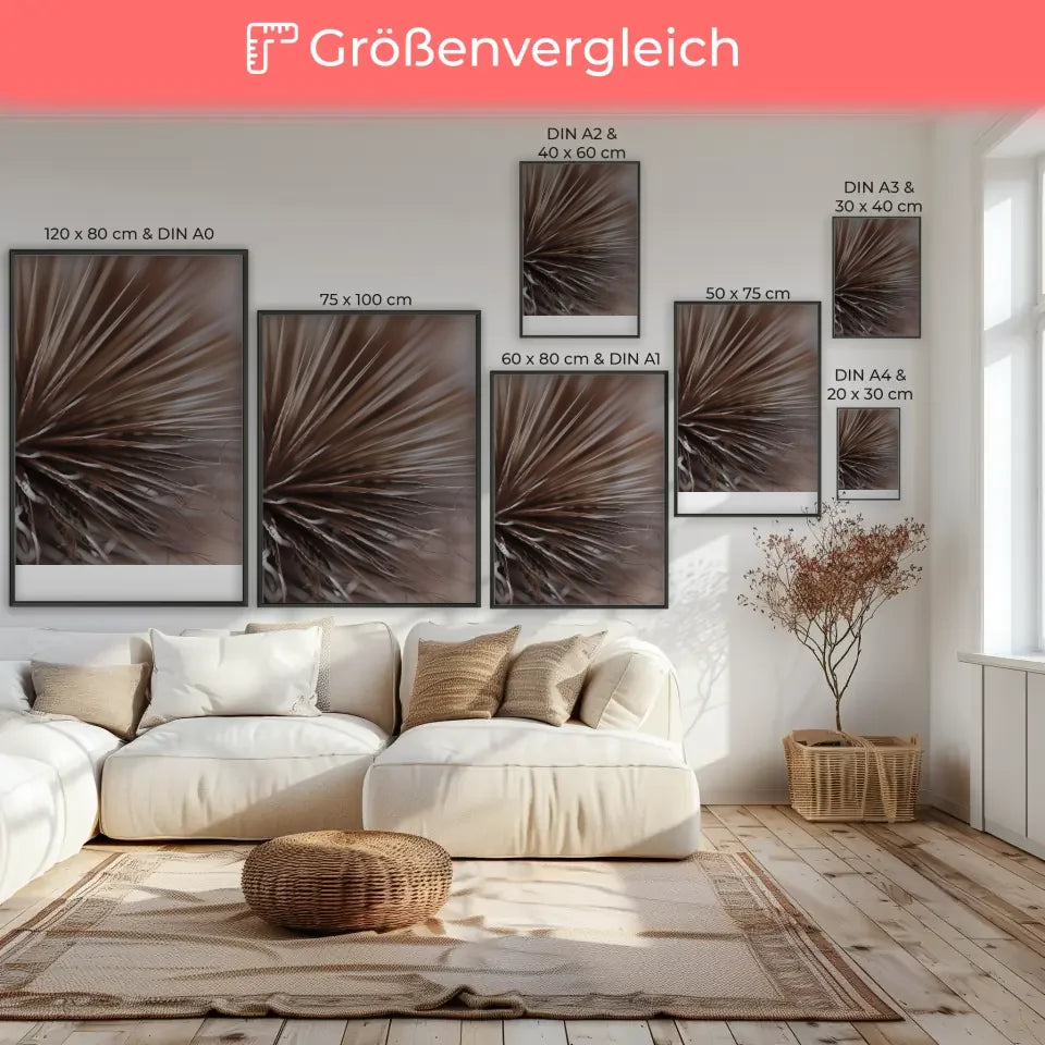 Elegante Poster mit zarten Federn in Beige und Braun für dein Zuhause