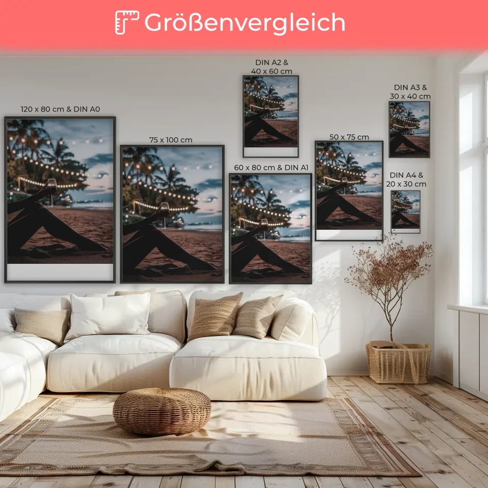 Romantisches Poster einer Frau am Strand mit Abenddämmerung und Wein 7