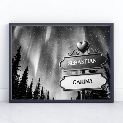 Personalisiertes Poster Paare Wegweiser Schwarz Weiß Himmel Nordlichter
