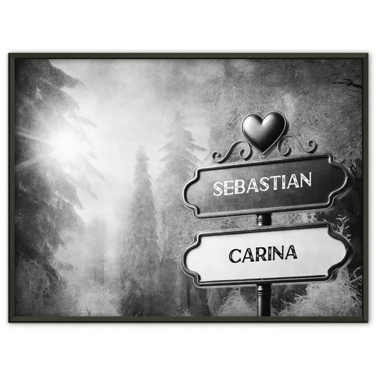 Liebes Poster Wegweiser Schwarz Weiß Winterwald mit Namen