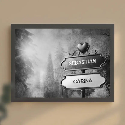 Liebes Poster Wegweiser Schwarz Weiß Winterwald mit Namen