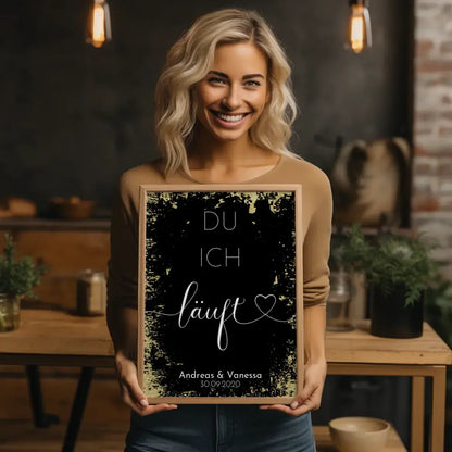 Personalisiertes Liebesposter Hände halten Herz Line Art Mit Namen und Datum