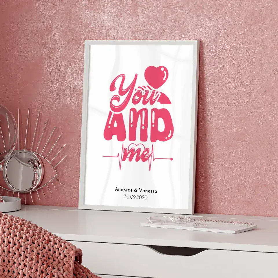 Personalisiertes Liebesposter You And Me Mit Namen und Datum