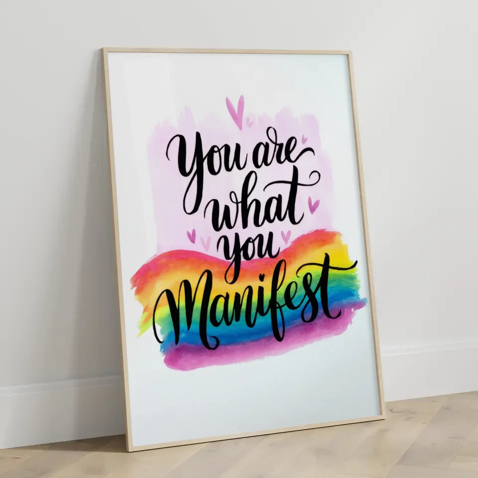 Inspirierendes Poster mit Aquarell und Zitat Du bist was du manifestierst