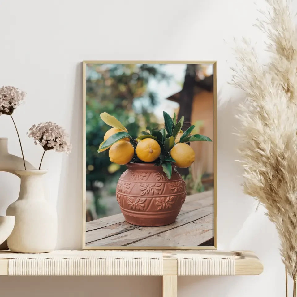 Boho Poster mit Erdkugel in Grün und Rot für ansprechende Wanddekoration