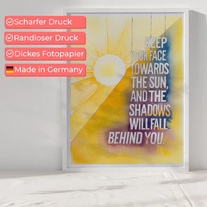 Inspirierendes Poster mit Aquarellsonne und motivierendem Zitat