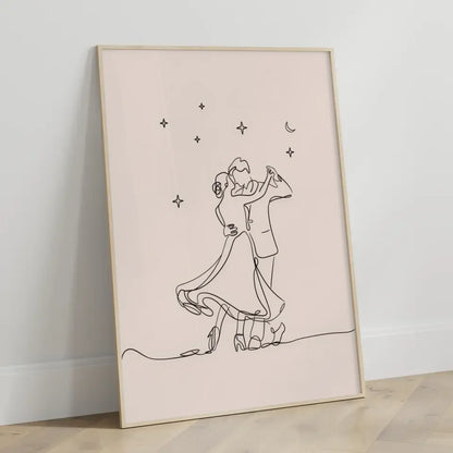 Minimalistisches Poster Paar unter sternenklarem Nachthimmel tanzen