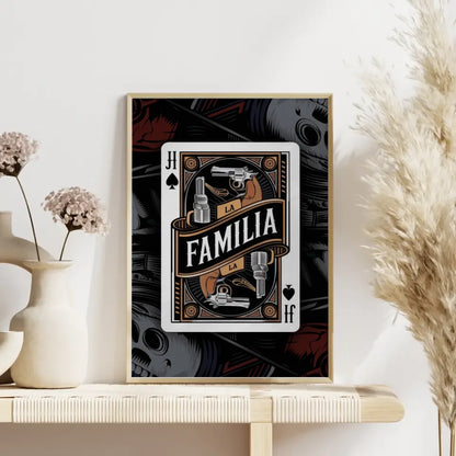 Poster im Chicano-Stil La Familia mit Gangsterelementen auf Pokerkarte