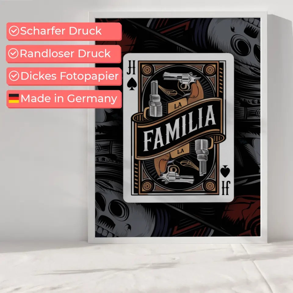 Poster im Chicano-Stil La Familia mit Gangsterelementen auf Pokerkarte