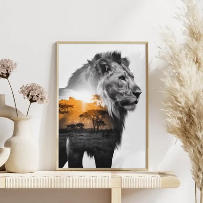 Majestätischer Löwen Poster mit afrikanischem Sonnenaufgangsdesign