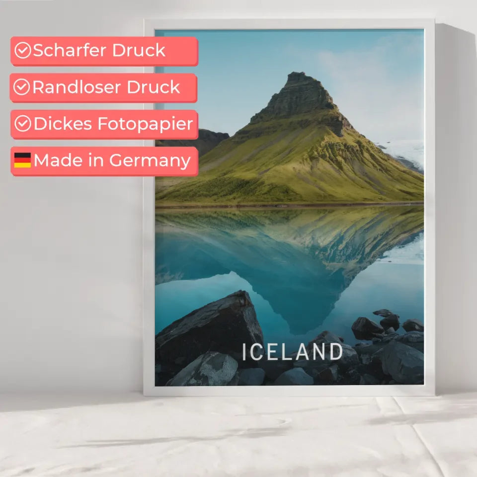 Poster von Island mit türkisfarbenem Gletschersee und Bergen