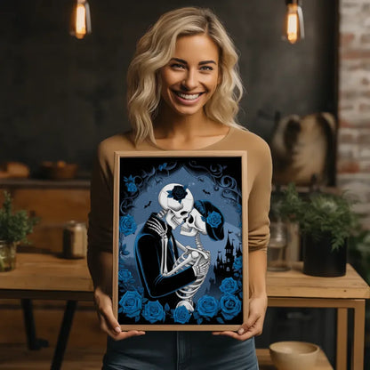 Gothic Poster Skelett Paar umarmt mystische Atmosphäre mit Rosen