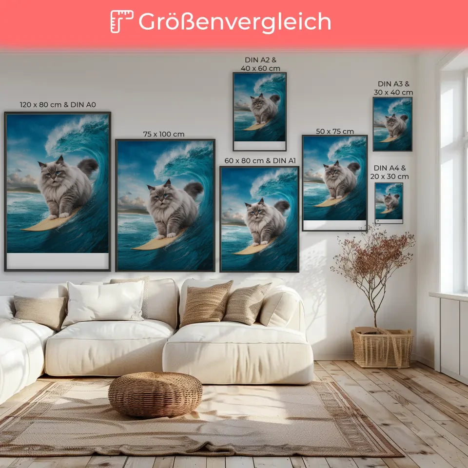 Poster flauschige Katze beim Surfen auf Wellen im azurblauen Himmel