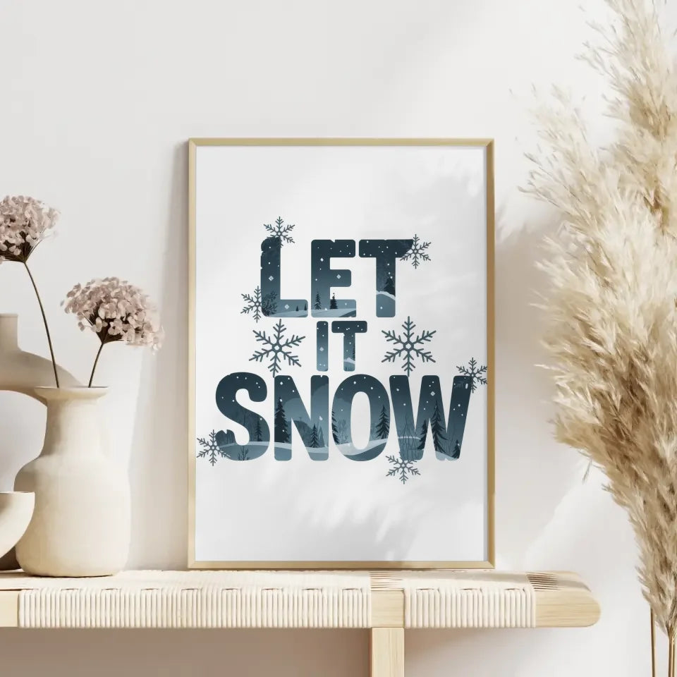 Ruhige Landschaft Poster mit Booten und schneebedeckten Bergen