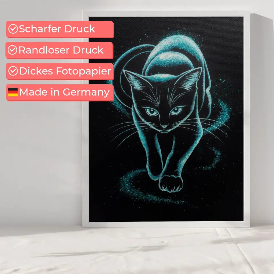 Magische Katze Poster mit Glitzerkunst in schwarz-weiß und blauem Blick