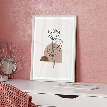 Minimalistisches Poster mit liniengezeichneter Blume im Rahmen