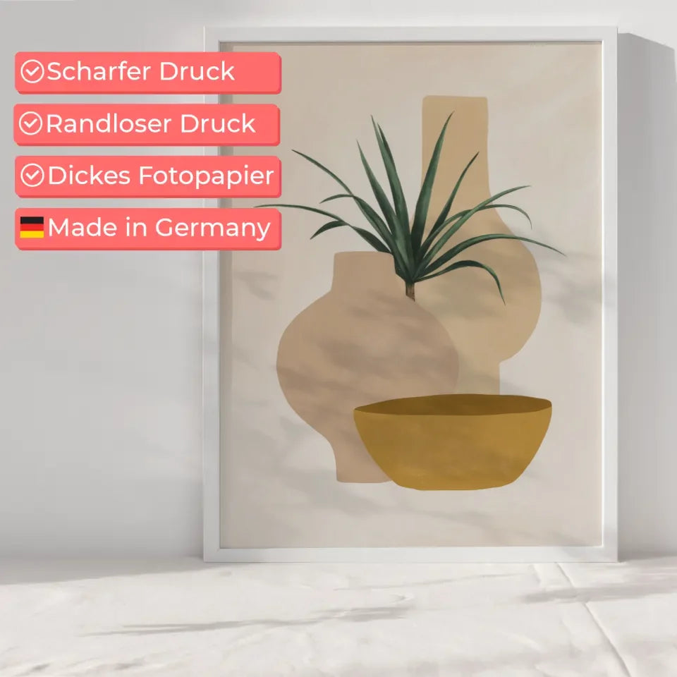 Minimalistisches Poster mit Pflanze in Vase und senfgelber Schale