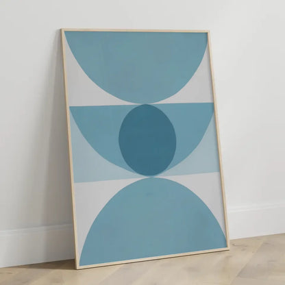 Minimalistisches Poster mit geometrischen Formen in Hellblau