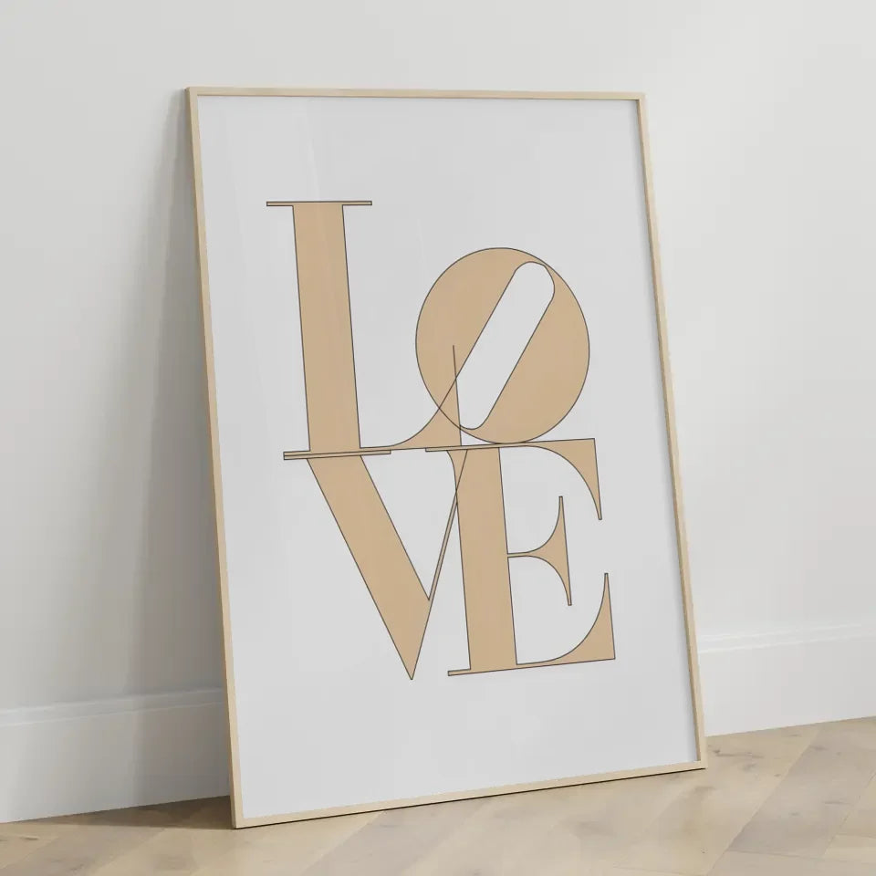 Minimalistisches LOVE Poster in Beige auf weißem Hintergrund kaufen
