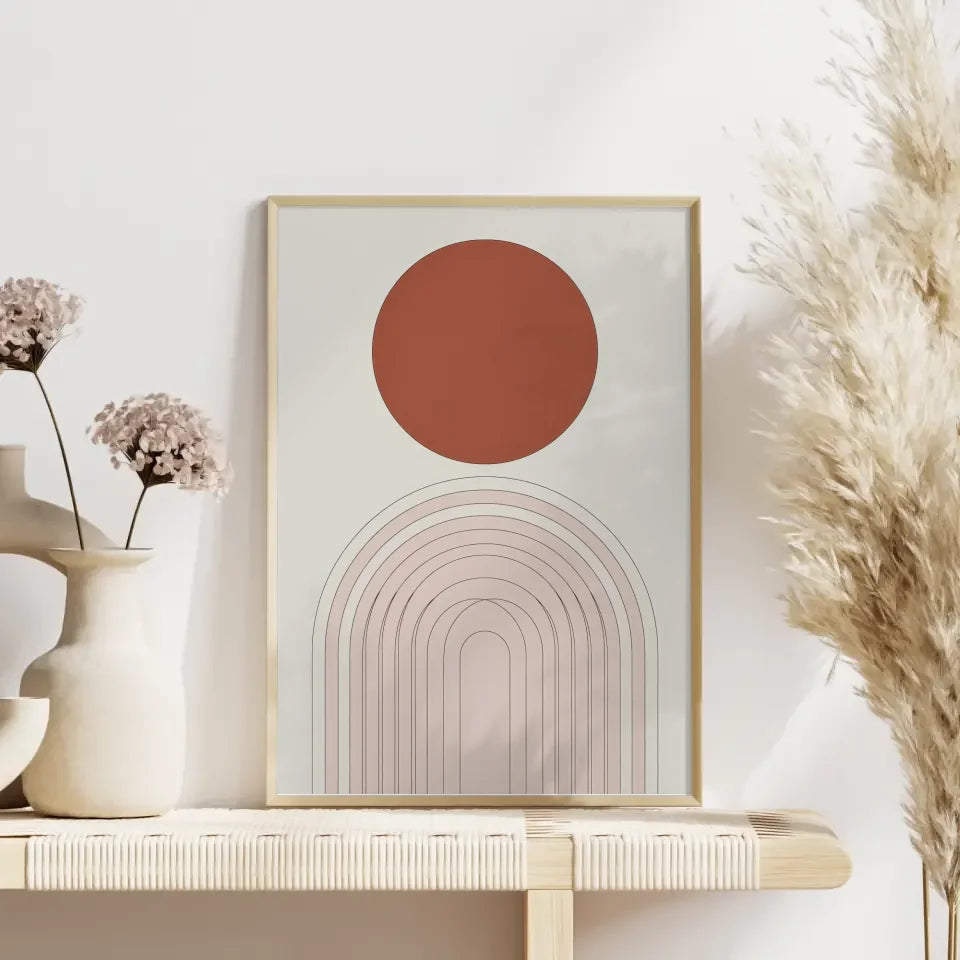 Minimalistisches Poster mit braun-rotem Element und beige Hintergrund