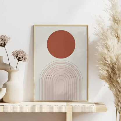 Minimalistisches Poster mit braun-rotem Element und beige Hintergrund