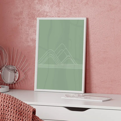 Minimalistische Poster mit sanftem grünem Hintergrund und Bergmotiv