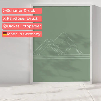 Minimalistische Poster mit sanftem grünem Hintergrund und Bergmotiv