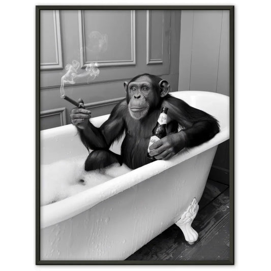 Monochromes Poster Schimpanse in Badewanne mit Zigarre und Bier