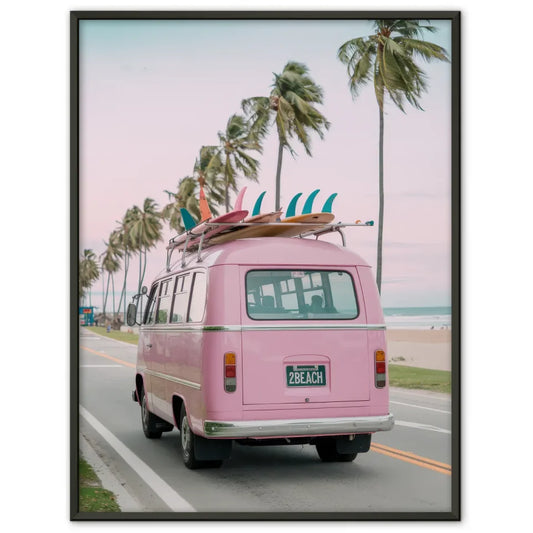 Poster rosa Bus Surfbretter Palmen Strandfoto pastellfarben dekorativ