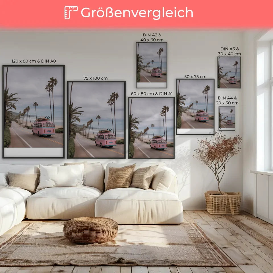 Poster rosa Bus mit Surfbrettern Strand Palmen Pastellfarben 70x50 cm