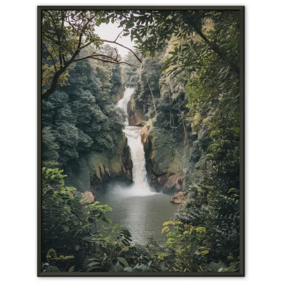 Wunderschönes Wasserfall-Poster in außergewöhnlicher Felslandschaft 1
