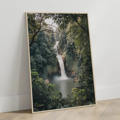 Wunderschönes Wasserfall-Poster in außergewöhnlicher Felslandschaft 3