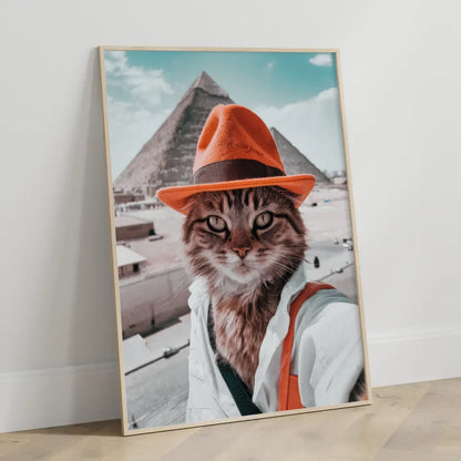 Süße Katze macht Selfie vor Cheops-Pyramide Poster für Katzenliebhaber