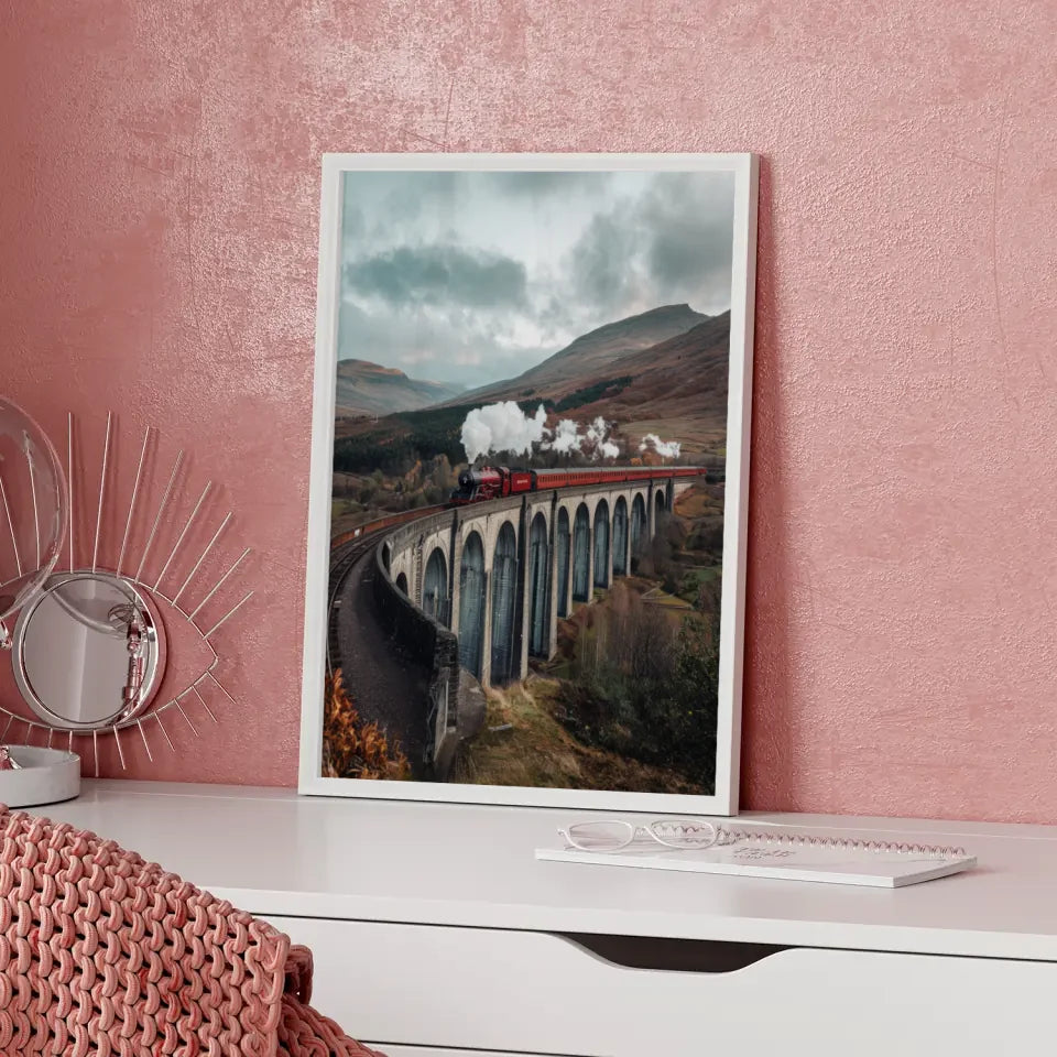 Künstlerisches Plakat mit See und bunten Herbstblättern im Wald 5