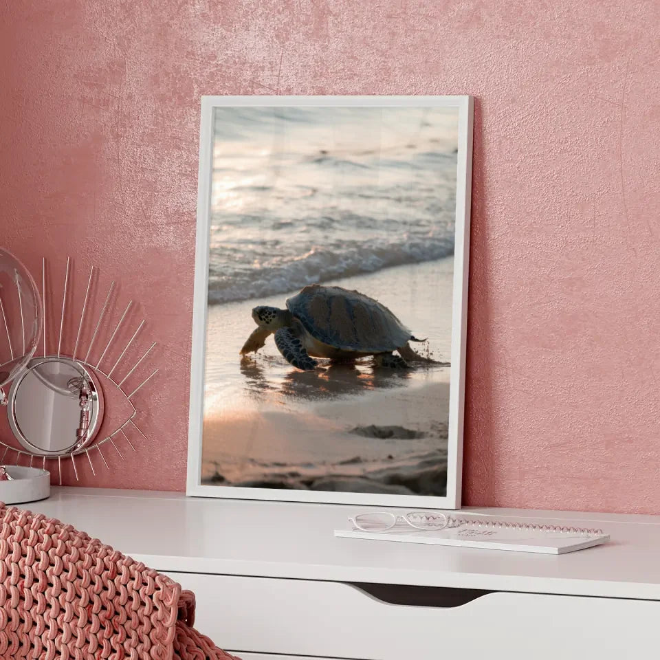 Poster rosa Bus mit Surfbrettern Strand Palmen Pastellfarben 70x50 cm