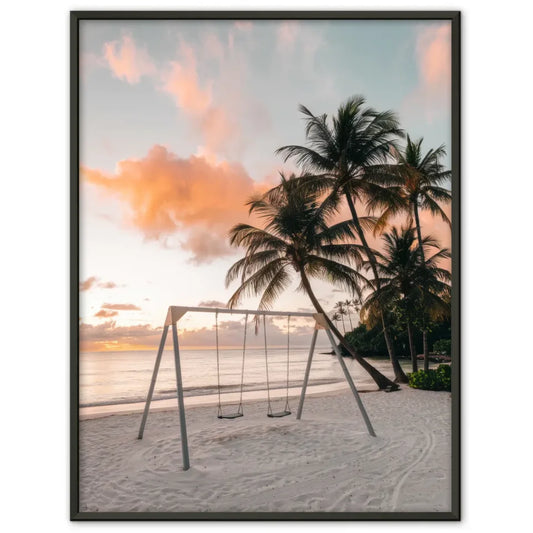 Ruhige Strandszene Poster mit Sonnenaufgang und sanften Farben