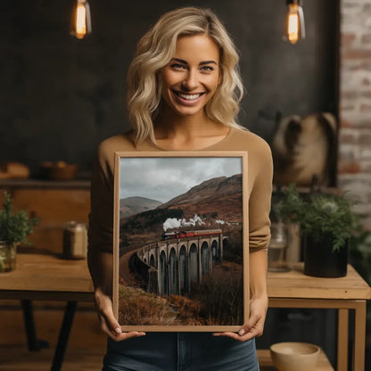 Poster der Nine Arches Bridge in Pastell mit Bus, Surfbrettern und Palmen 2