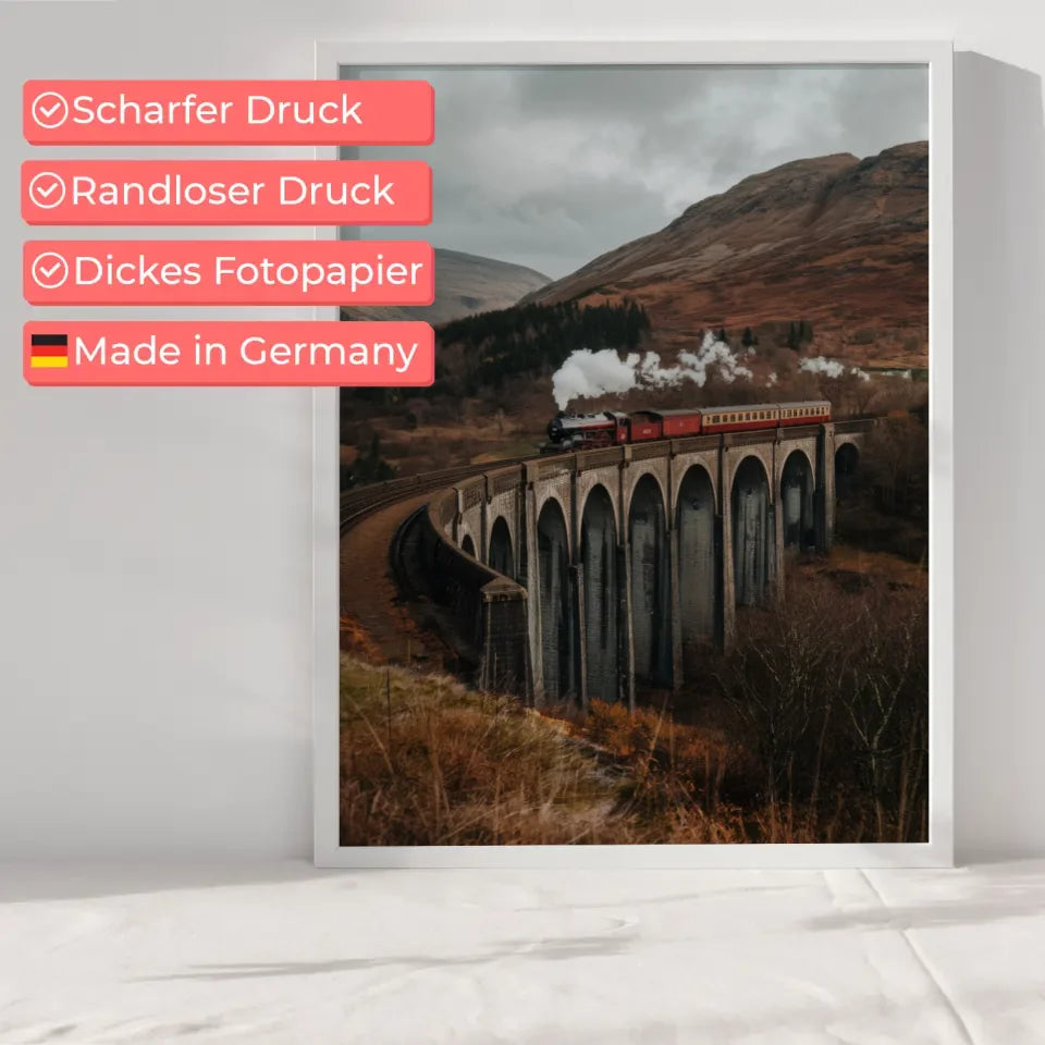 Poster der Nine Arches Bridge in Pastell mit Bus, Surfbrettern und Palmen 6