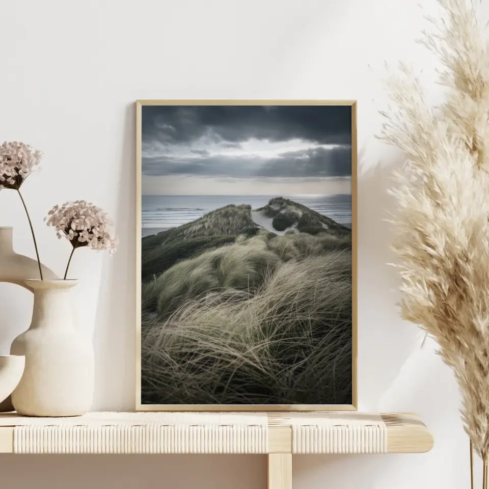 Poster verträumte Landschaft Gardasee mit Oldtimer auf Panoramastraße