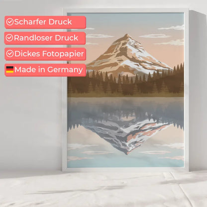 Poster majestätischer Berglandschaft mit ruhigem Wasser und Wald