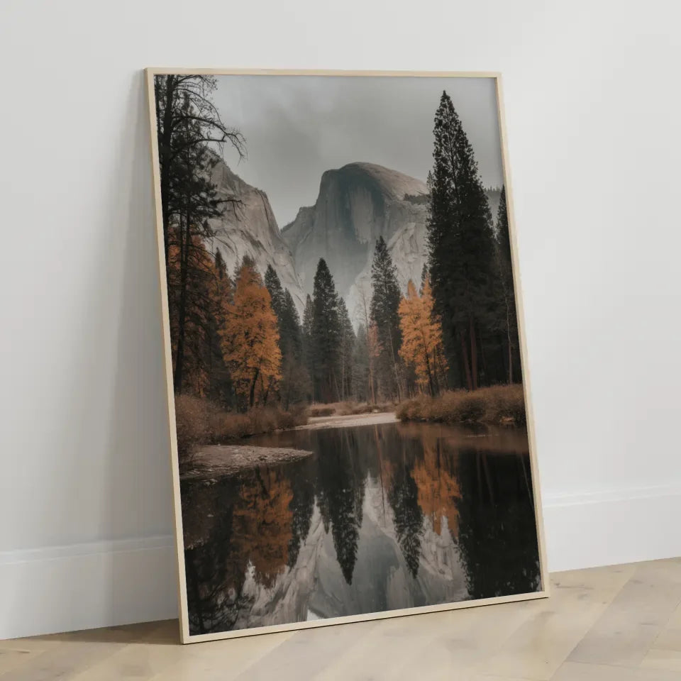 Sonnenuntergang über Bergen – Ruhige Landschaft in warmen Farben 3