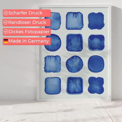 Aquarell-Poster mit blauen Pinselstrichen auf hellem Hintergrund 6