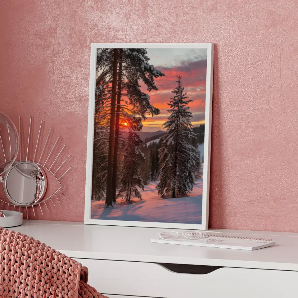 Sonnenaufgang über verschneiter Landschaft Poster in warmen Farben