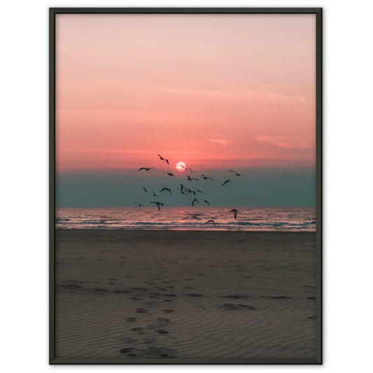 Poster ruhige Achtsamkeitsszene am Sandstrand bei Sonnenuntergang