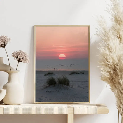 Poster ruhige Achtsamkeitsszene am Sandstrand bei Sonnenuntergang