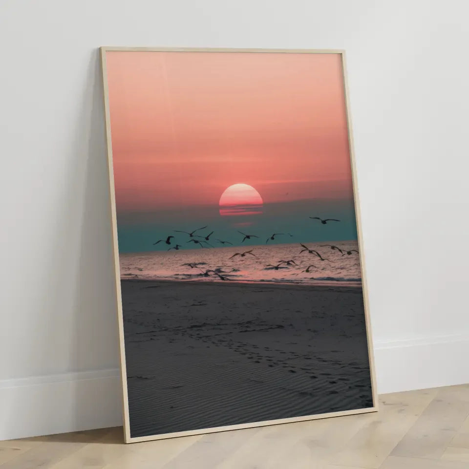 Poster ruhige Achtsamkeitsszene am Sandstrand bei Sonnenuntergang