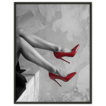 Poster mit Frau in roten Schuhen an Wand 1