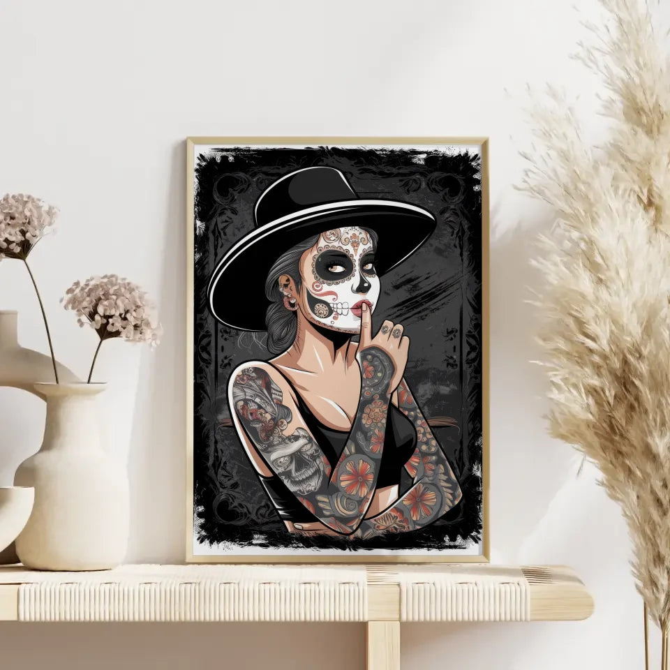 Chicano Stil Poster mit tätowierter Frau und Totenkopfdesign 4