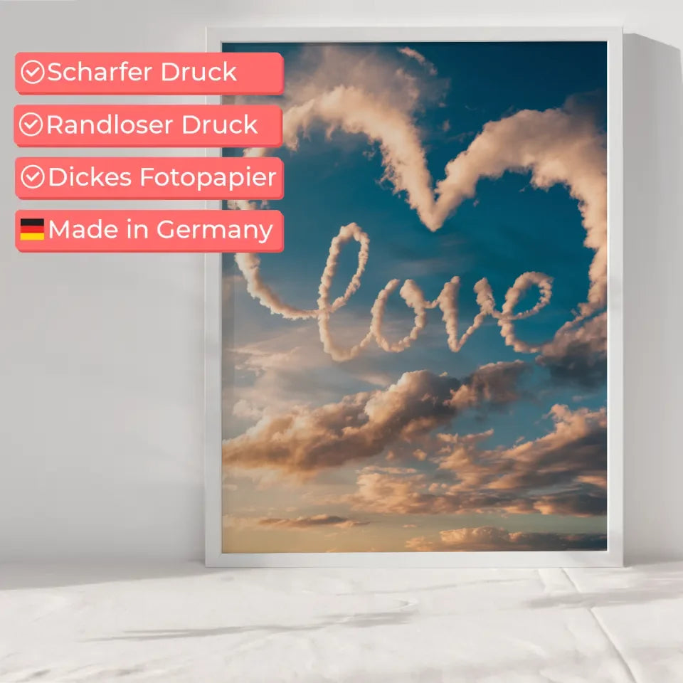 Poster Liebe am Himmel mit Wolken und magischer Typografie